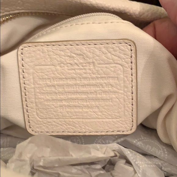 COPY - Coach pebble leather bag 21 inch strap - Picture 5 of 8